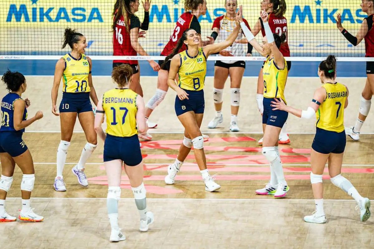 Vôlei: Brasil permanece com 100% de aproveitamento no Mundial