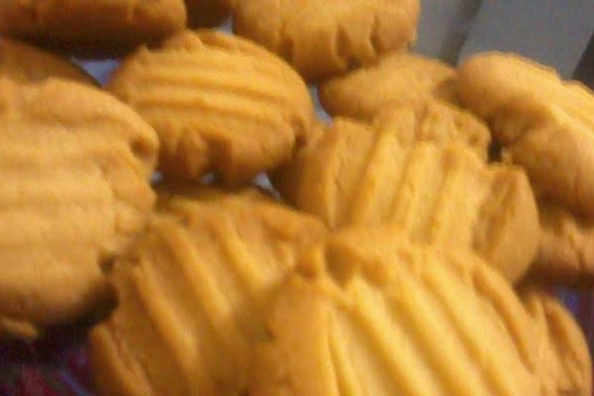 Biscoitos deliciosos com apenas 3 ingredientes