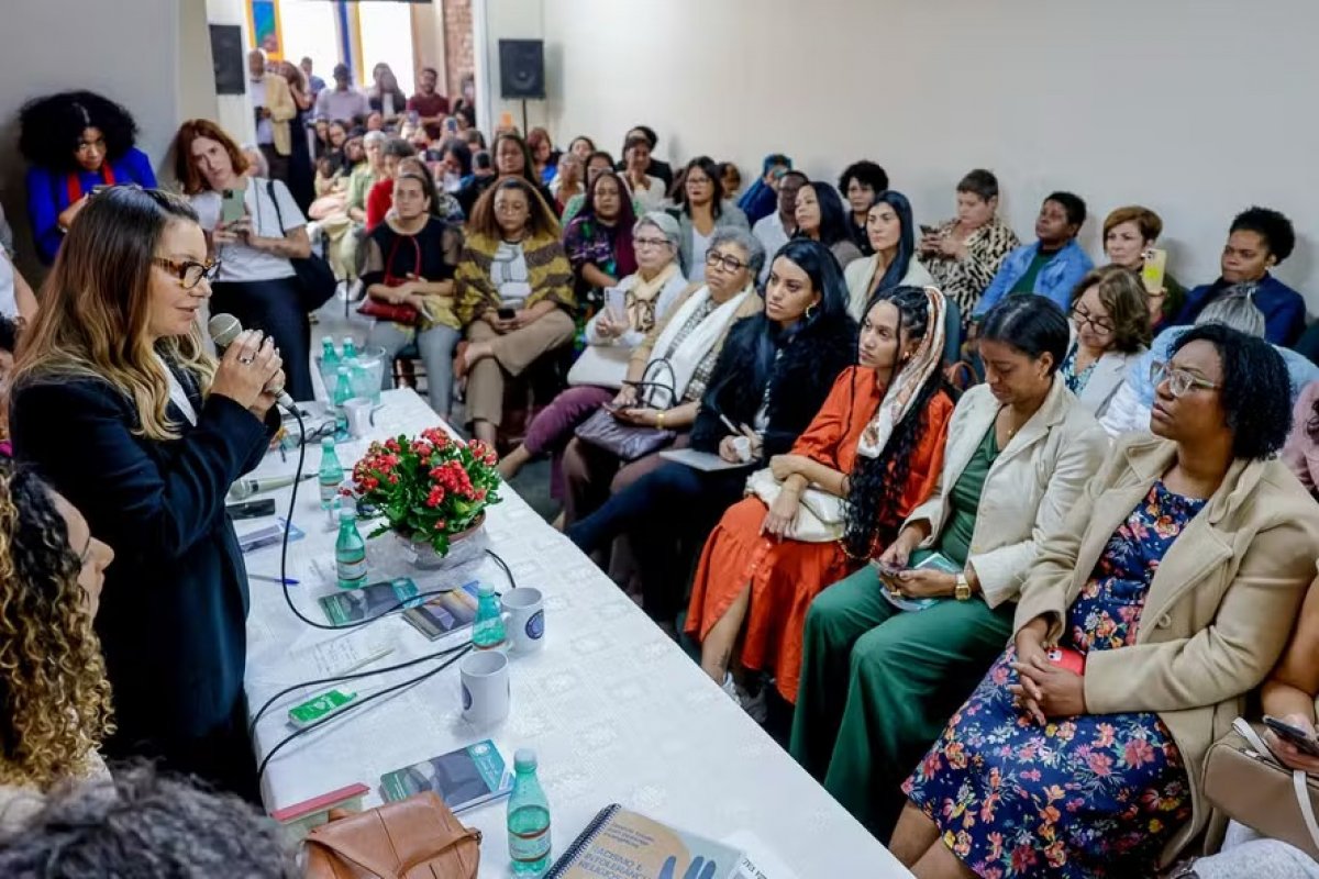 Janja realiza novo encontro com mulheres evangélicas no DF