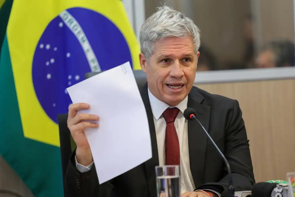 Governo pode prorrogar apoio para exportadores 'Brasil Soberano'