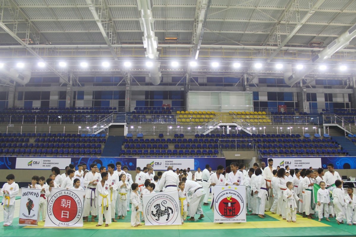 Associação Okinawa realiza 8ª Copa de Karatê com foco no esporte como ferramenta de inclusão social e educacional!