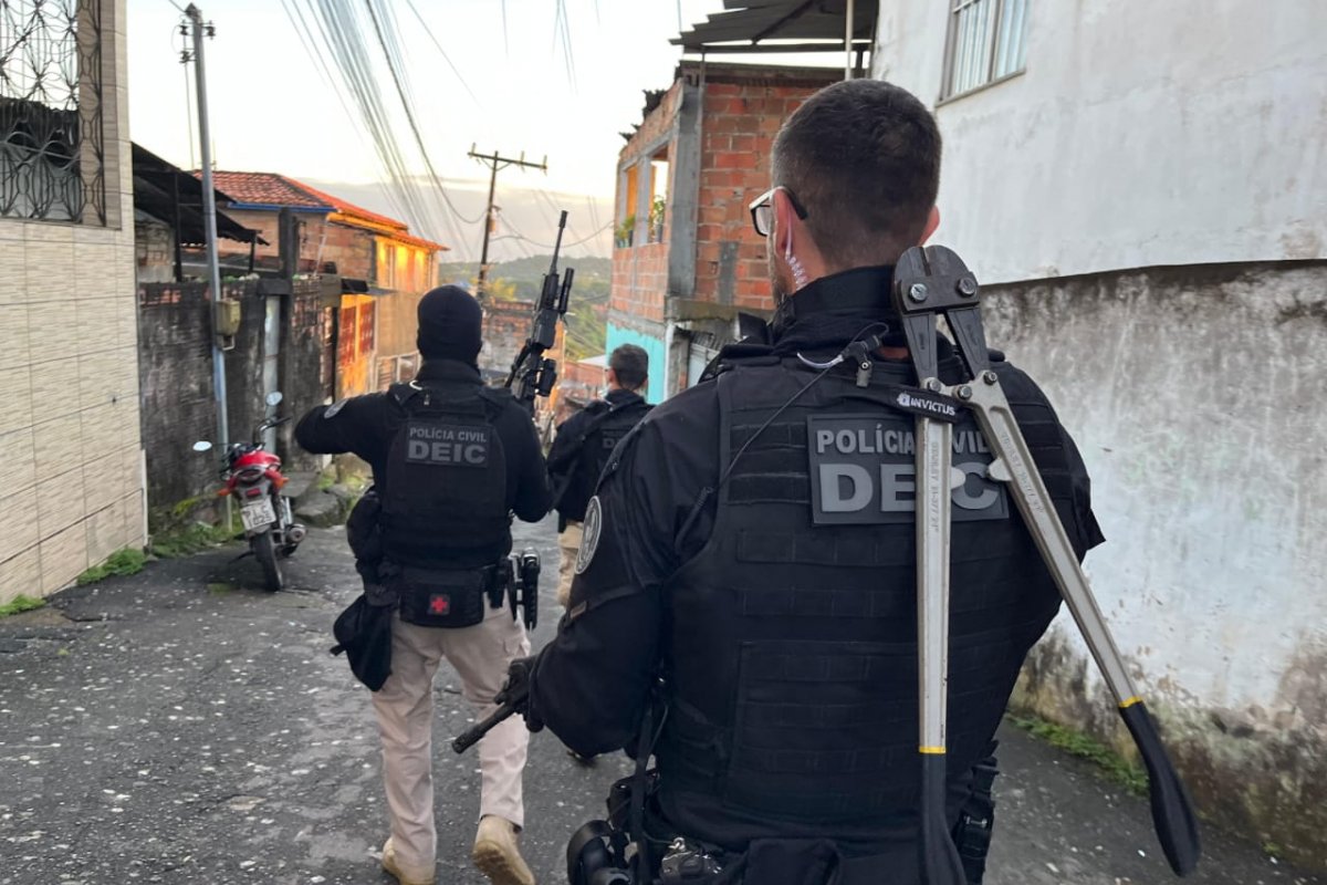 Três pessoas são presas em operação contra grupo que roubava empresas no Polo Industrial de Camaçari