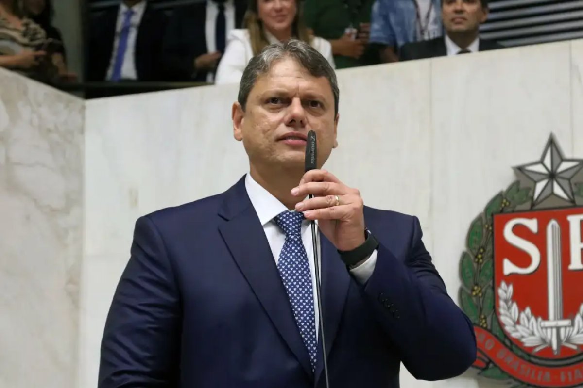 Tarcísio de Freitas quer acabar com regra de divulgação anual de bens de autoridades de SP