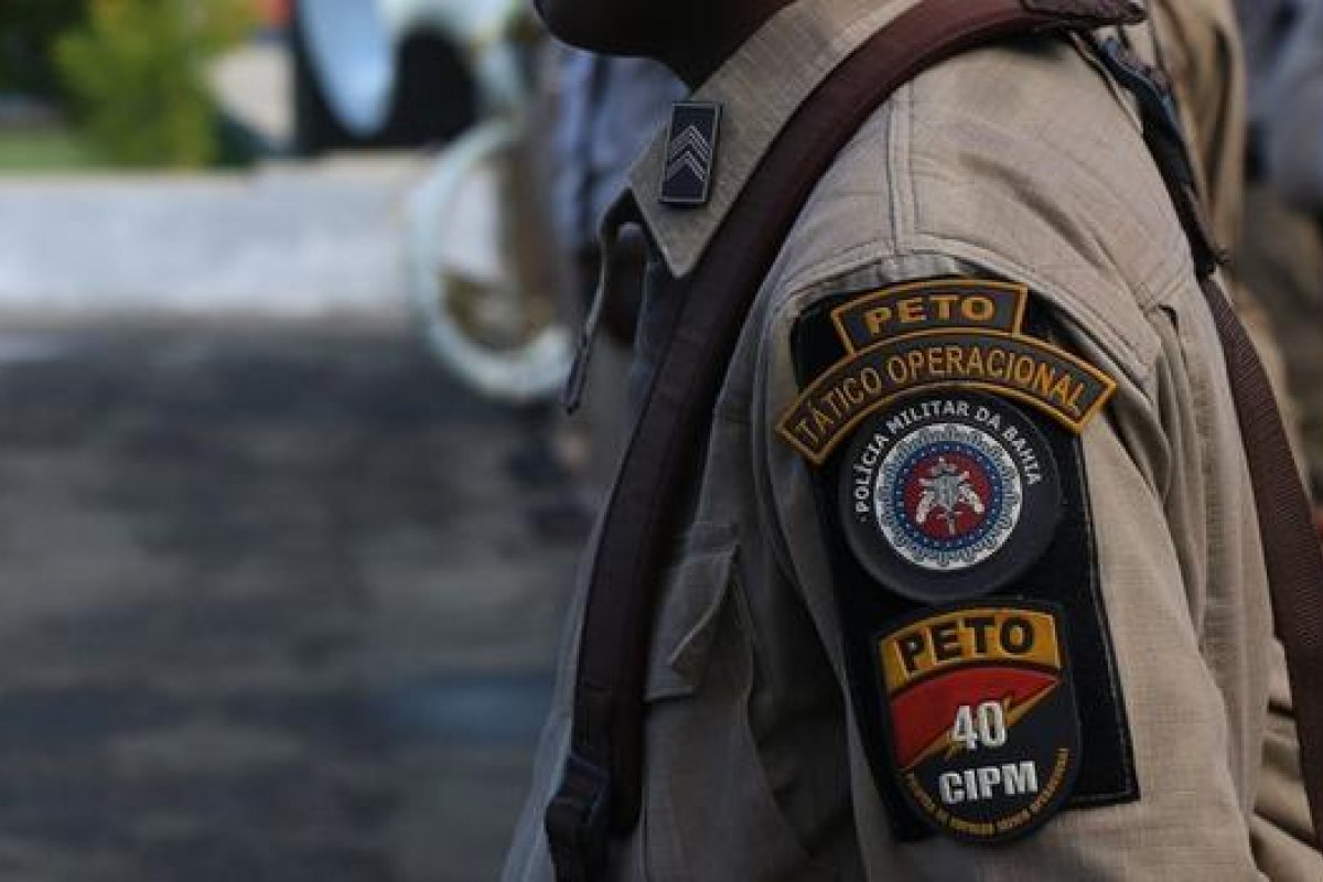 Tiroteio entre traficantes deixa casal ferido no Vale das Pedrinhas, em Salvador