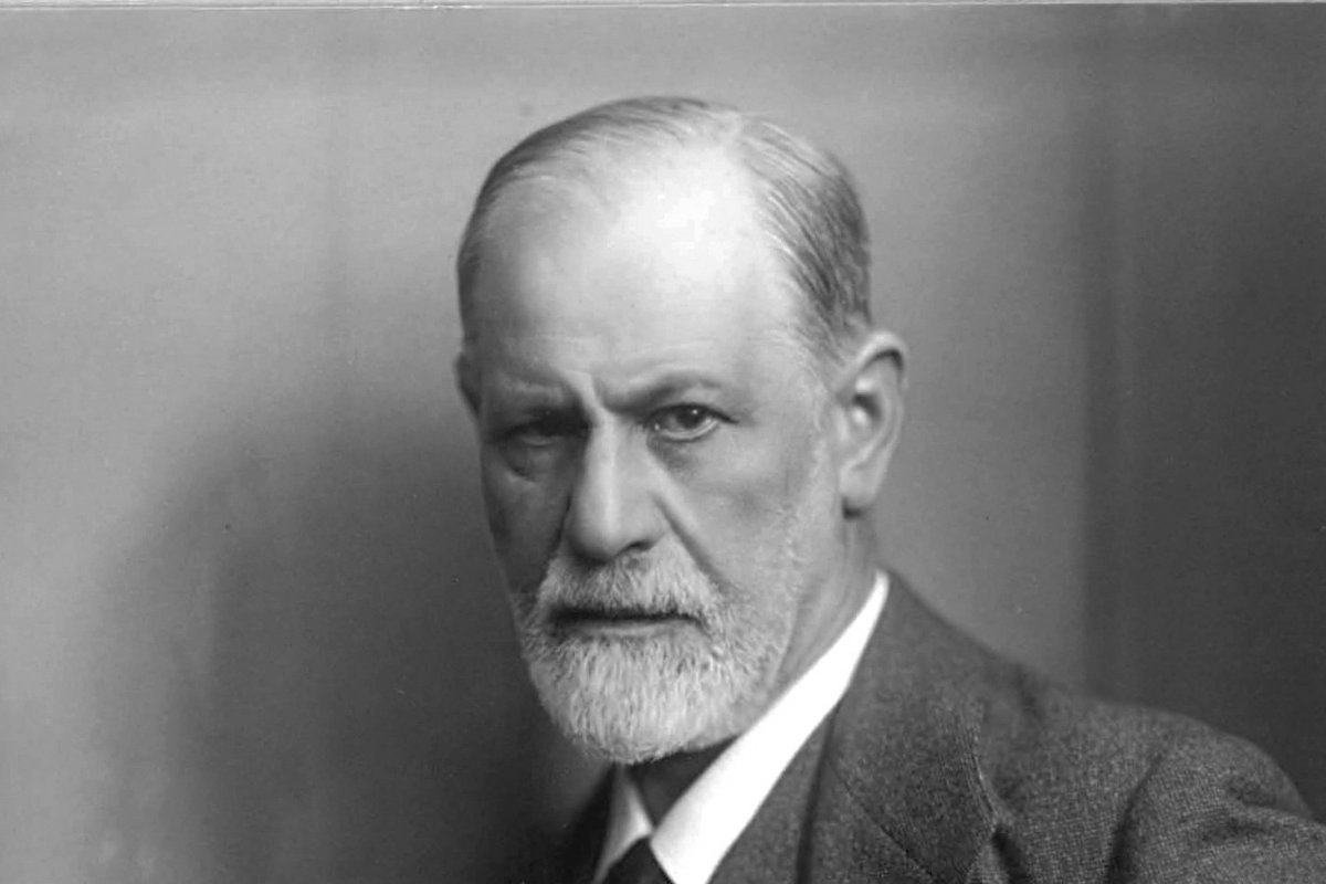 Com abordagem neofreudiana, curso de Psicanálise Clínica investiga o inconsciente, promovendo autoconhecimento, cura emocional e transformação pessoal!