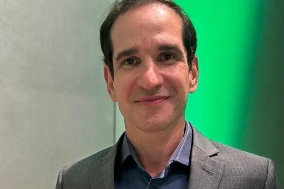 David Sadigursky recebe o título de Fellow do Instituto Mundial de Dor, em Budapeste!