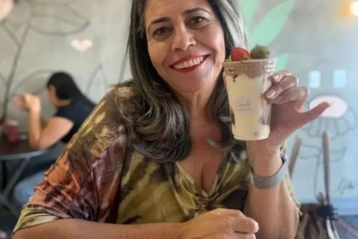 Foragida do 8 de janeiro é deportada dos EUA e presa ao chegar no Brasil