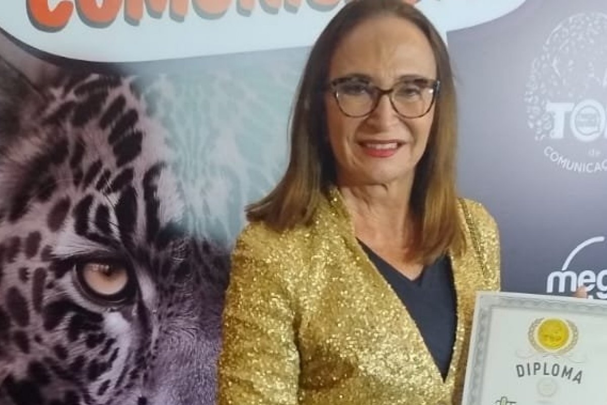 Cristina Barude, diretora executiva da Lume Comunicação recebe prêmio em São Paulo!