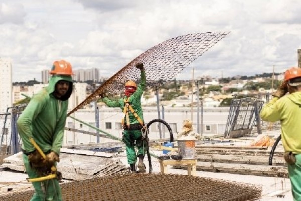 Construtora abre 60 vagas de emprego em canteiros em Salvador! 