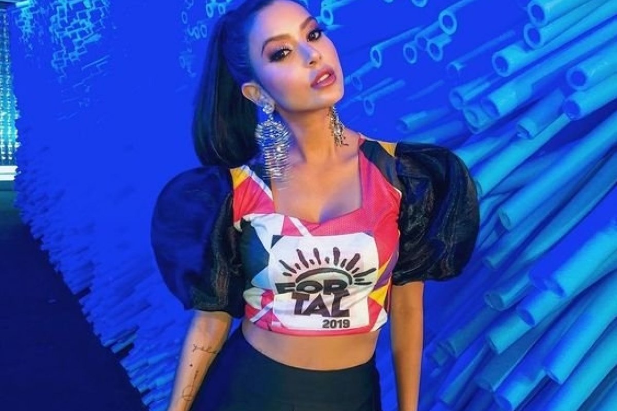 Vai pro bloco ou camarote? Confira inspirações para customizar o abadá