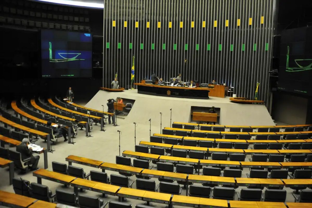 Conselho de Ética da Câmara vai avaliar representações contra 11 deputados na próxima terça (2)