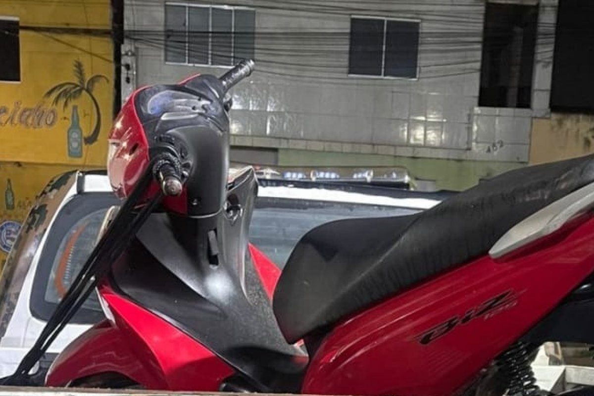Homem é preso em Simões Filho com drogas, munição e moto adulterada