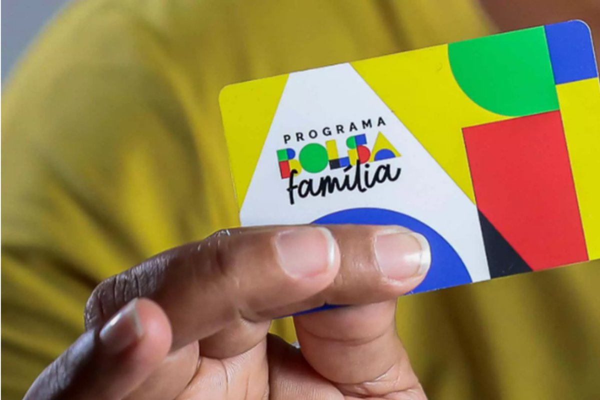 Bolsa Família de setembro começa a ser pago no dia 17