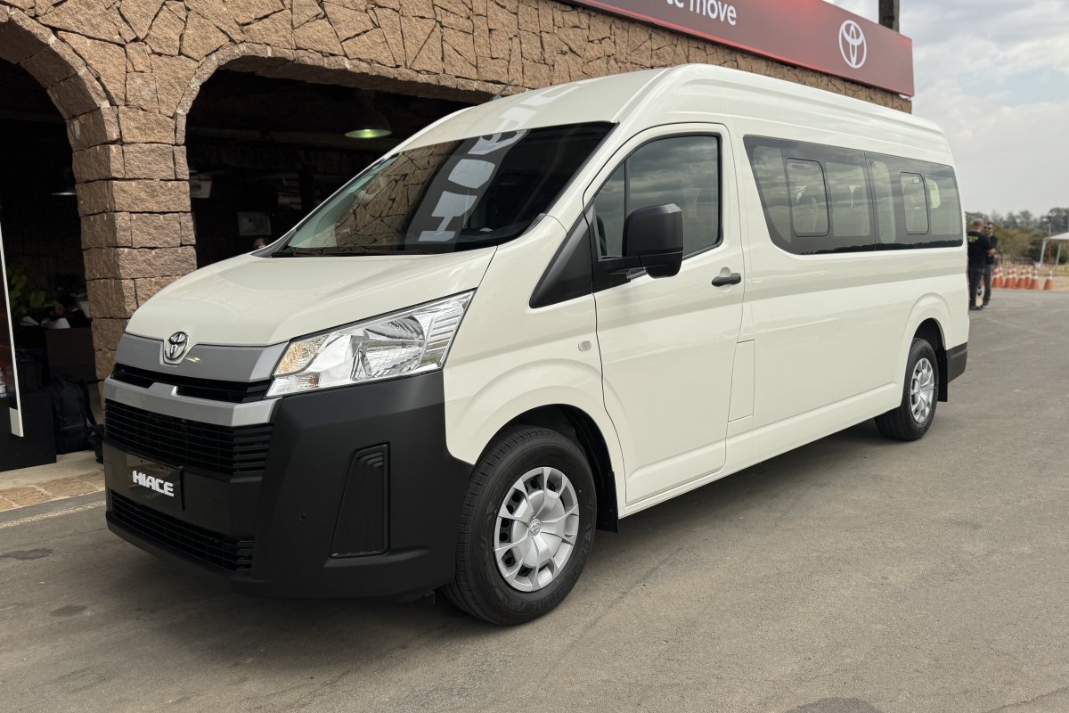 Toyota Hiace estreia no Brasil: veja fotos e preço 