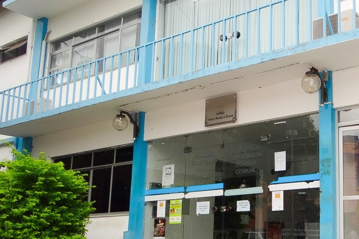 Prefeitura de Brumado reduz licitação de quase R$ 800 mil para R$ 88 mil e cita “equívoco”