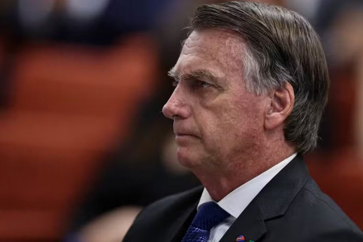 AO VIVO: STF retoma julgamento de Bolsonaro com defesas dos réus 