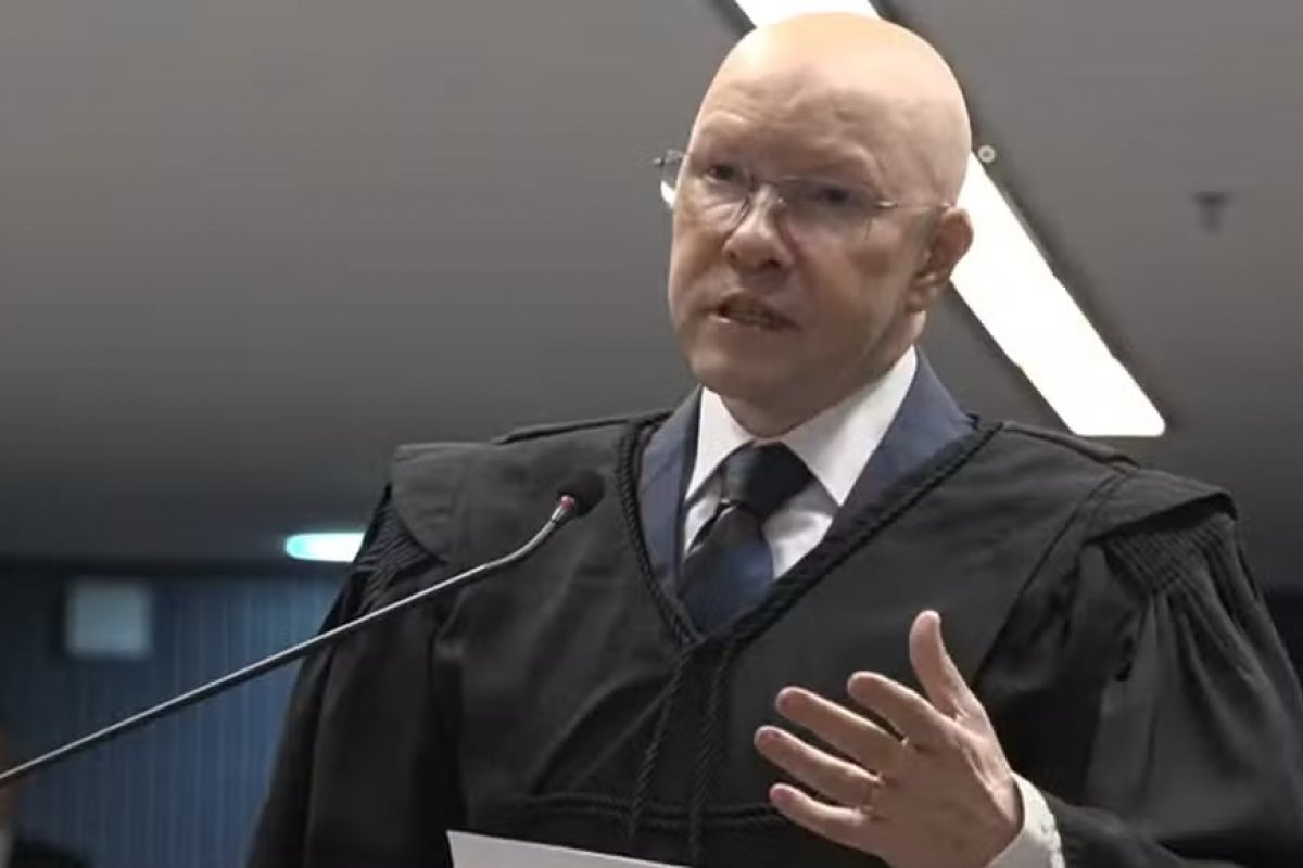 Defesa de Almir Garnier diz que Flávio Dino pode ser Presidente da República