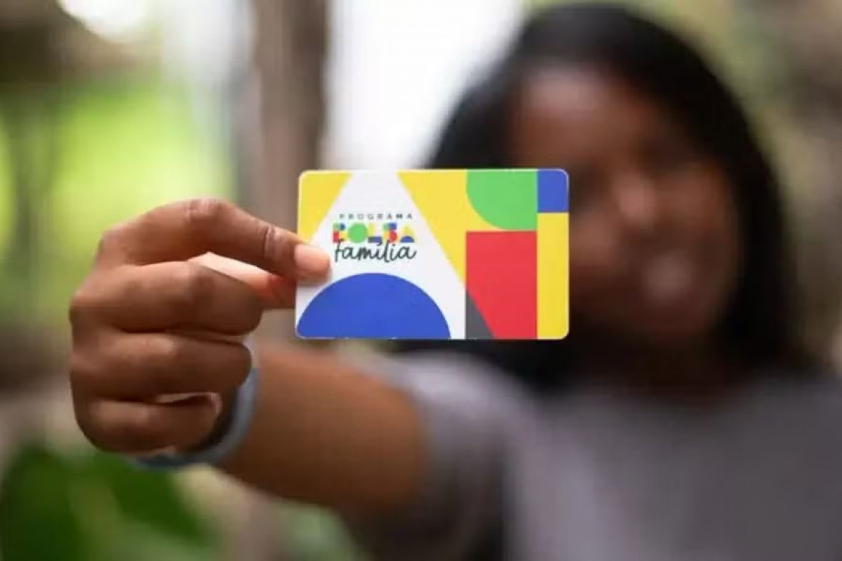 Salvador convoca mulheres, gestantes e crianças beneficiárias do Bolsa Família para acompanhamento de saúde obrigatório