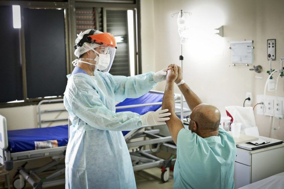 Universidade em Salvador oferece atendimento gratuito em fisioterapia para adultos e idosos; veja como participar