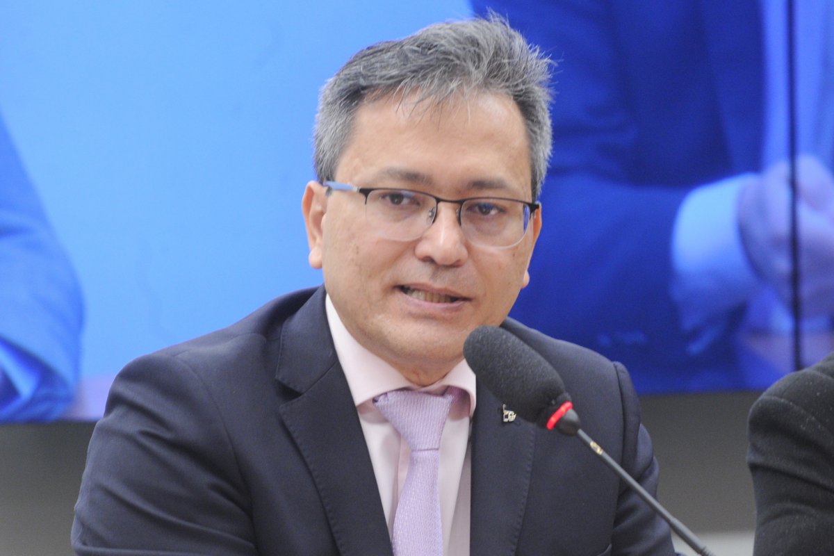 Receita Federal vai exigir que fintechs forneçam dados retroativos para ‘separar o joio do trigo’, afirma secretário