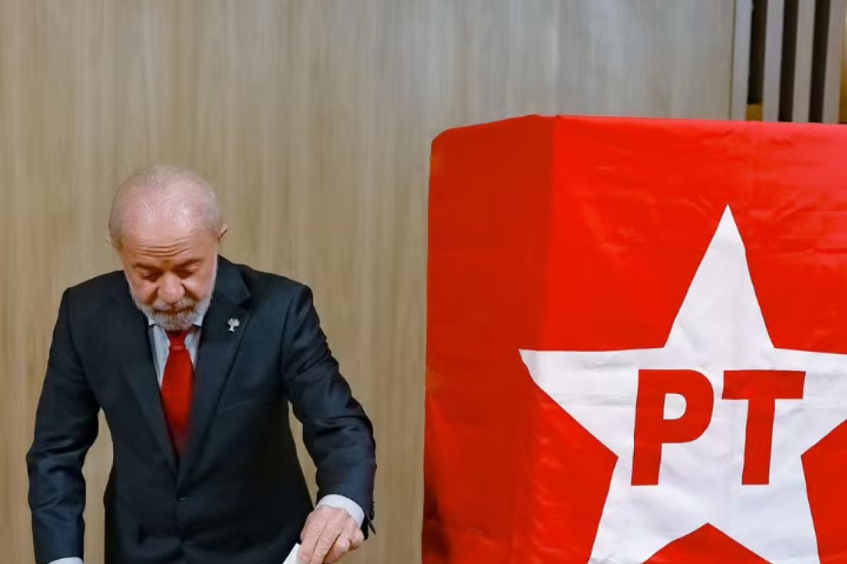 PT inicia mobilizações contra projeto de anistia no Congresso e mira Tarcísio de Freitas