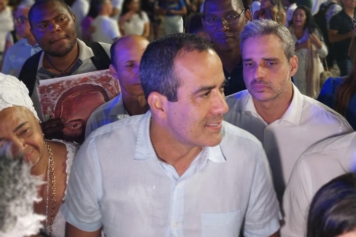 Vídeo: Bruno Reis ressalta investimento no Centro Histórico e diz que programação de Natal deve ser divulgada na próxima semana