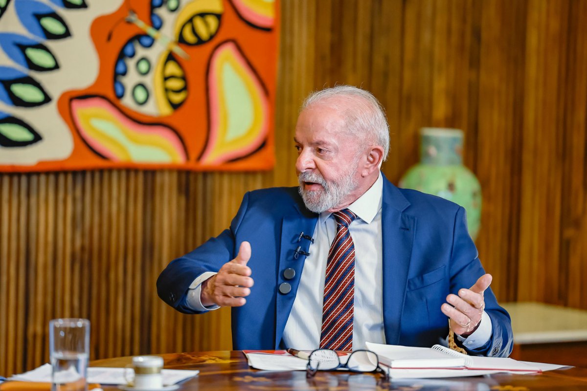 Mudança na Lei da Ficha Limpa segue para análise de Lula