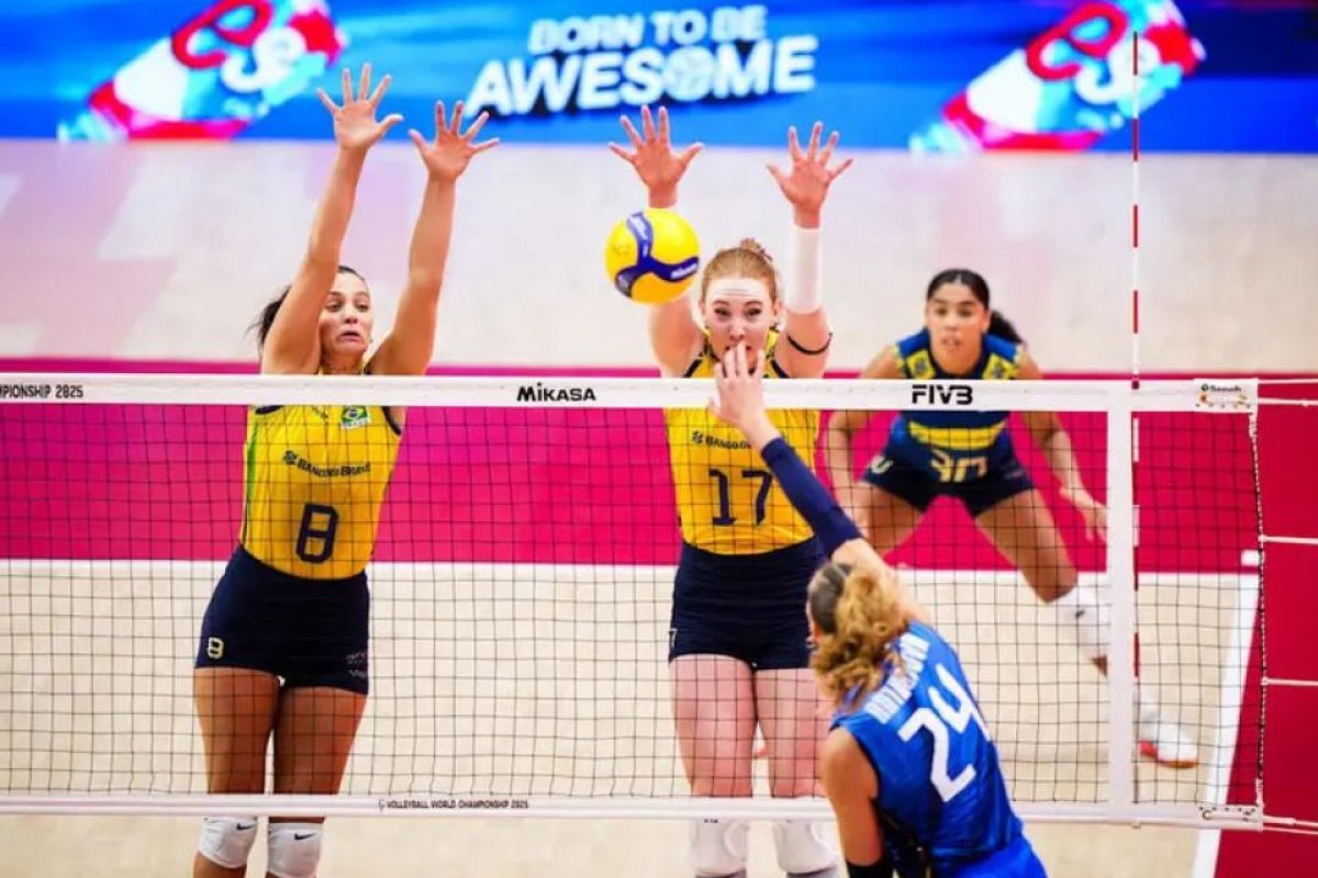 Brasil erra mais, perde para Itália e disputa o bronze no Mundial feminino