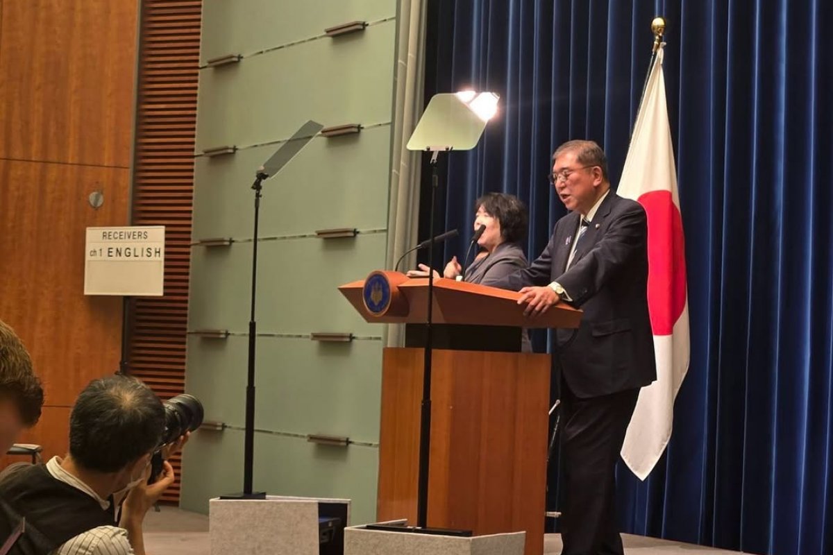 Primeiro-ministro do Japão anuncia renúncia após após derrota histórica, afirma imprensa internacional