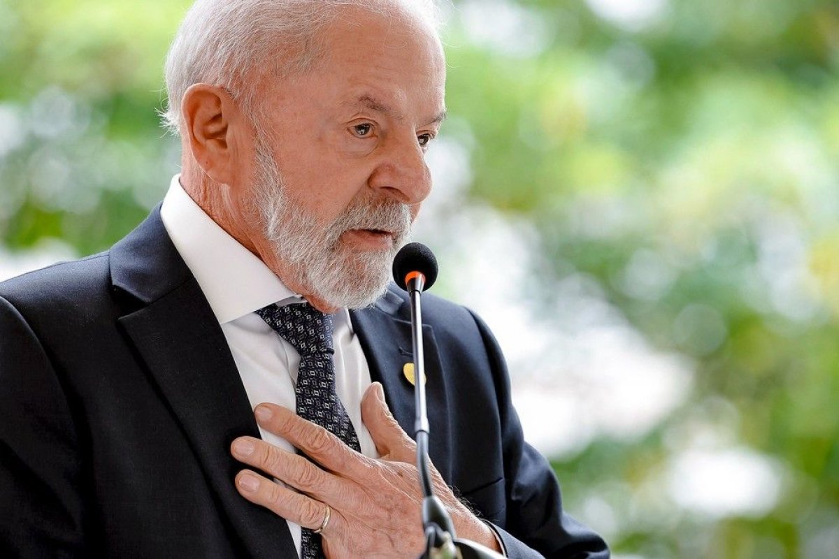 Lula critica “chantagem tarifária” e defende cooperação entre países do Brics