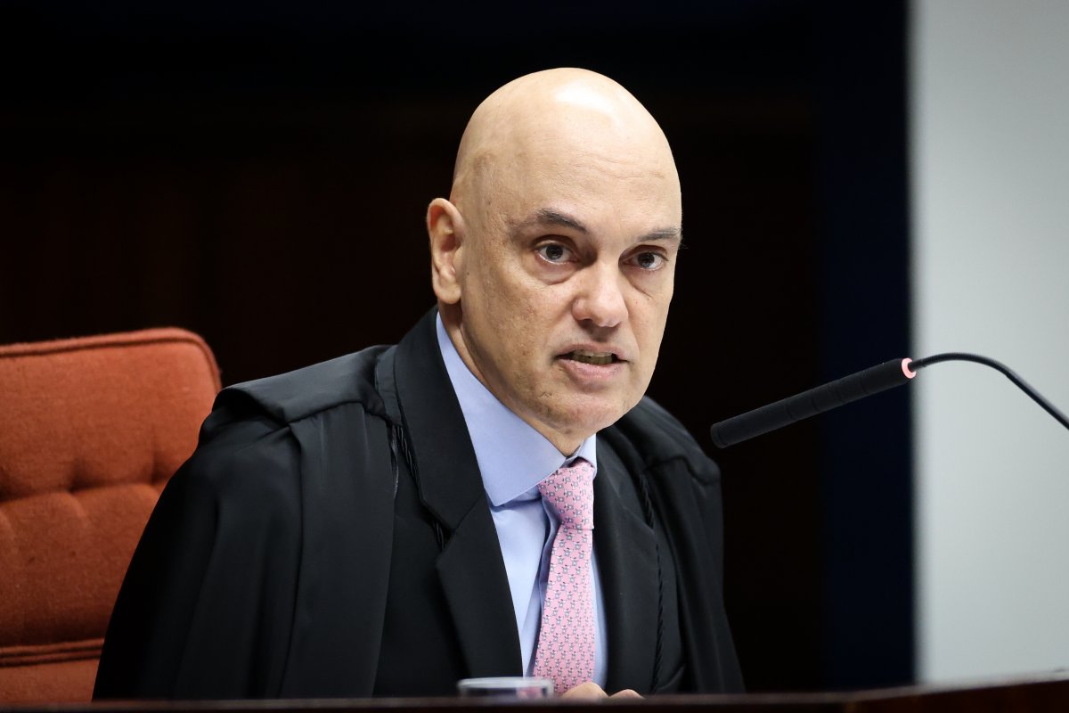 "Não há dúvida de que houve tentativa de golpe”, constata Moraes durante voto em julgamento da trama golpista no STF