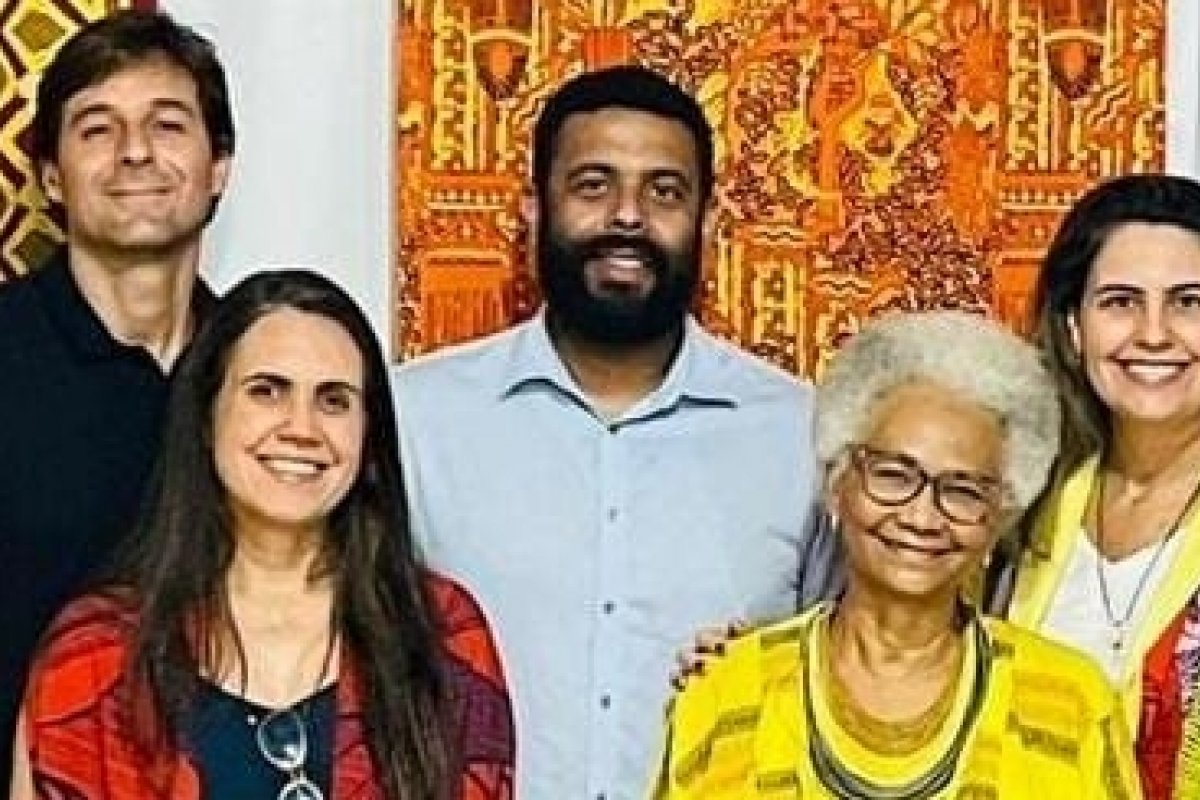 Escritório Garcia Landeiro Carvalho Moraes celebra 25 anos de atuação com homenagem de Goya Lopes!