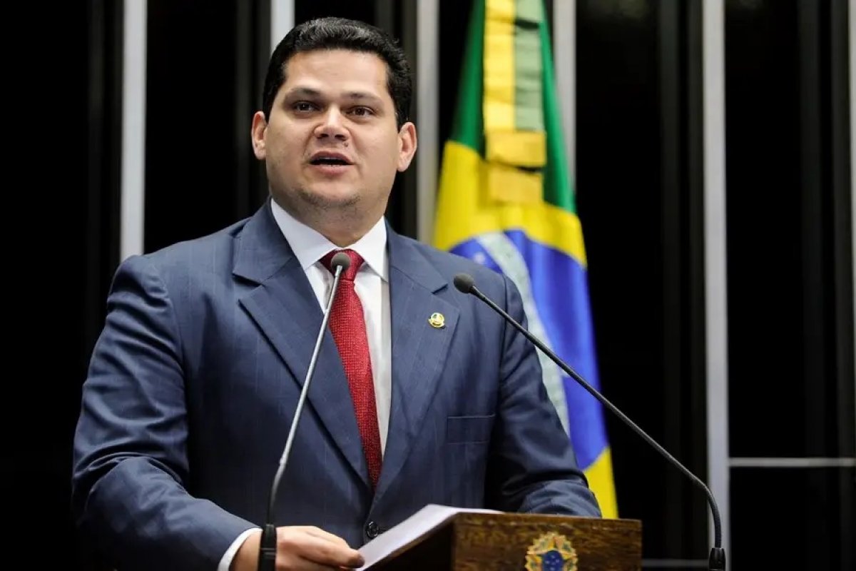 Senado cancela sessão e bolsonaristas criticam Alcolumbre