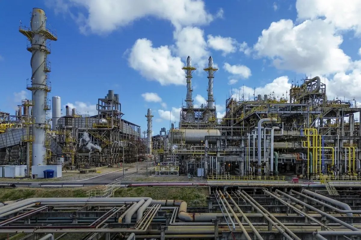Faturamento da indústria subiu 5% em 2025, mostra CNI