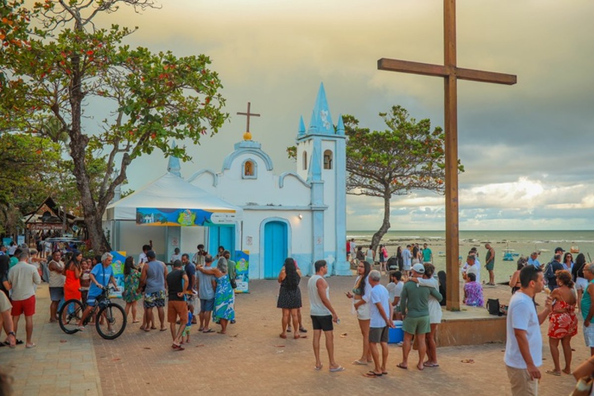 Praia do Forte terá 1ª Parada de Primavera em Família! 
