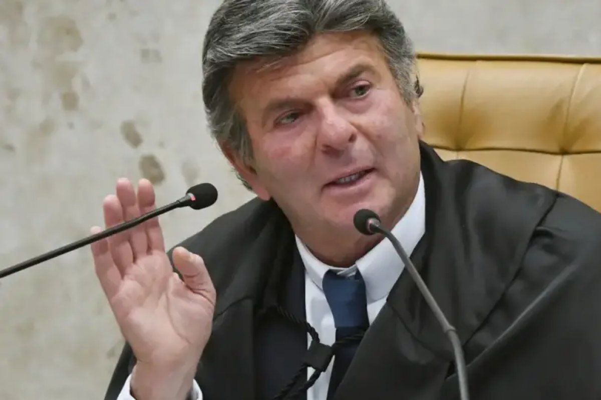 Fux apoiou julgamento de políticos com foro privilegiado nas turmas do STF em 2014