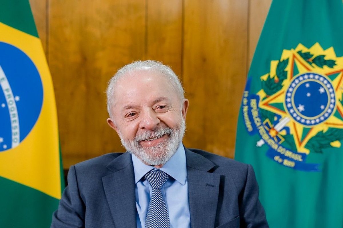Lula exalta sistema elétrico brasileiro e alfineta Donald Trump em evento do ONS
