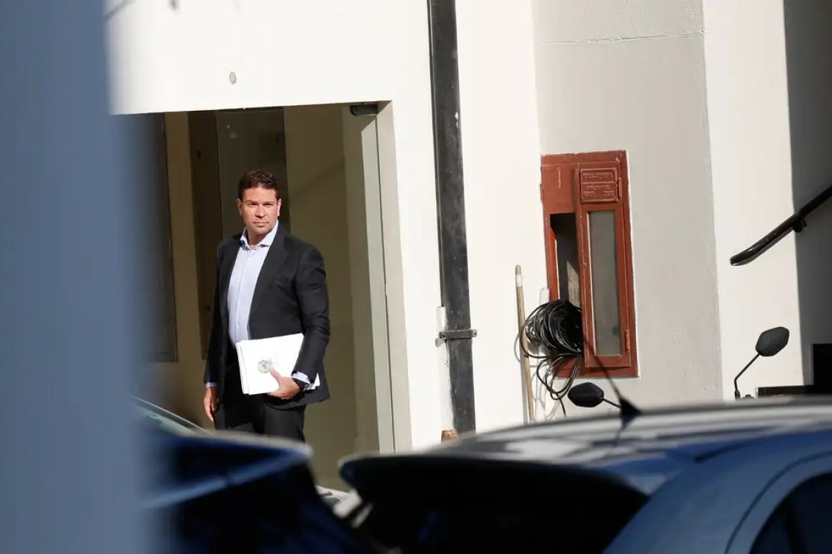 Fux pede suspensão total de processo contra Ramagem em julgamento da trama golpista no STF