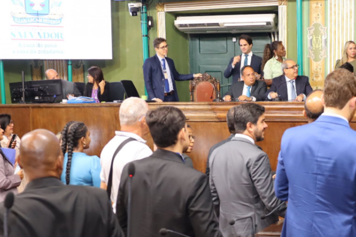 Apesar de recomendação contrária do MP-BA, Carlos Muniz convoca reunião para pautar projeto que altera LOUOS
