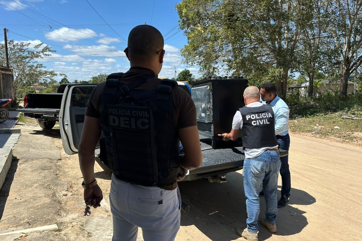 Ex-funcionária de loja é presa por fraudes em cartões no extremo sul da Bahia