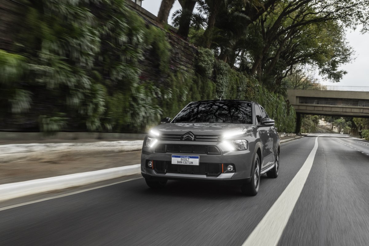 Citroën Basalt Dark Edifion estreia na linha 2026: veja primeiro teste 