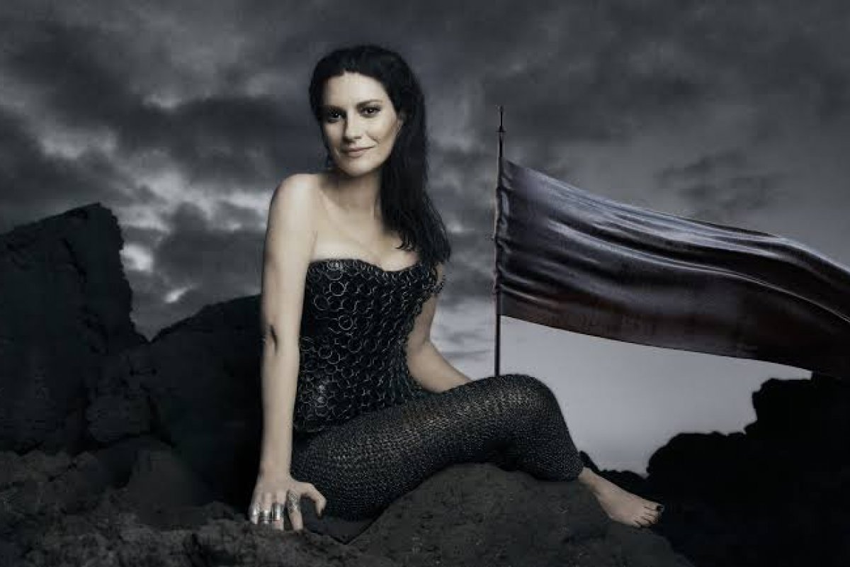 Laura Pausini lança "Quem De Nós Dois" e anuncia turnê mundial "Io Canto World Tour 2026/2027"!