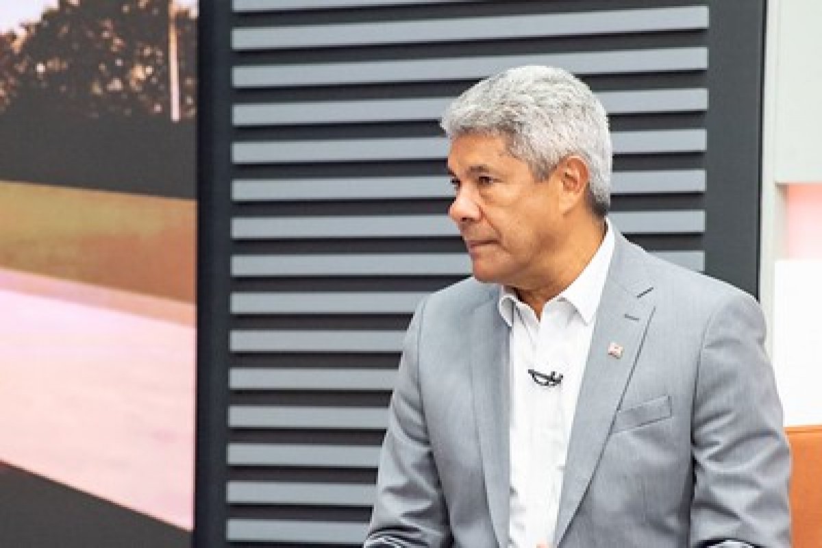 Jerônimo Rodrigues envia à Alba projeto para pagar abono de precatórios a professores