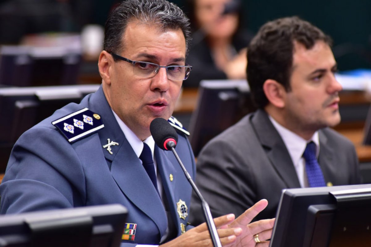 Greve dos PMs do Ceará pode se alastrar, diz coordenador da 'Bancada da Bala'