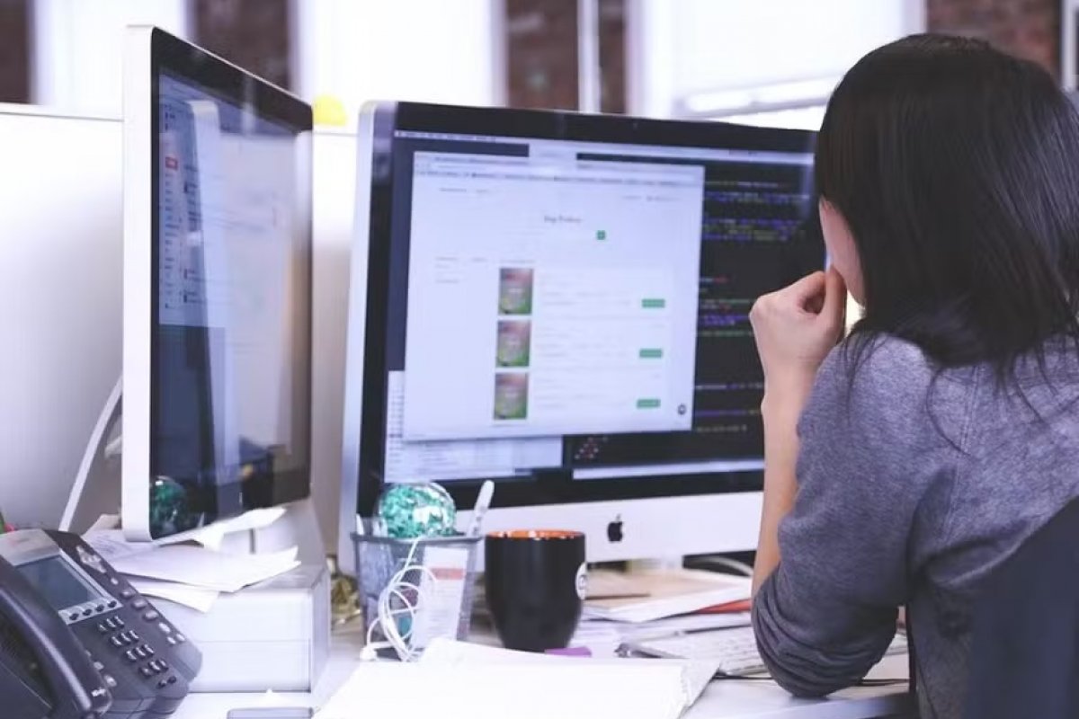 Inteligência artificial: impactos da IA sobre o mercado de trabalho são modestos, diz estudo