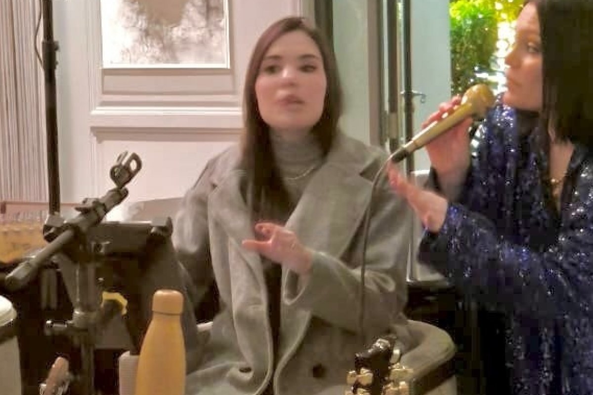 Jessie J dá canja surpresa em restaurante de hotel de luxo em SP após show no The Town!