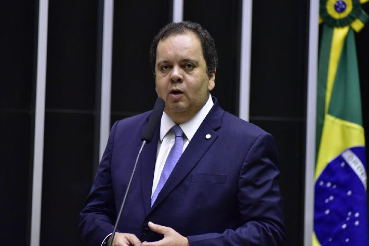 Overclean: PF aponta Elmar Nascimento em esquema de fraudes e desvios na Bahia