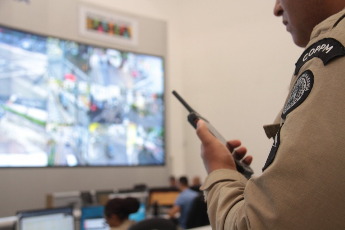 Trotes passam de 210 mil ligações e representam mais de 6% das chamadas à Segurança Pública da Bahia em 2025