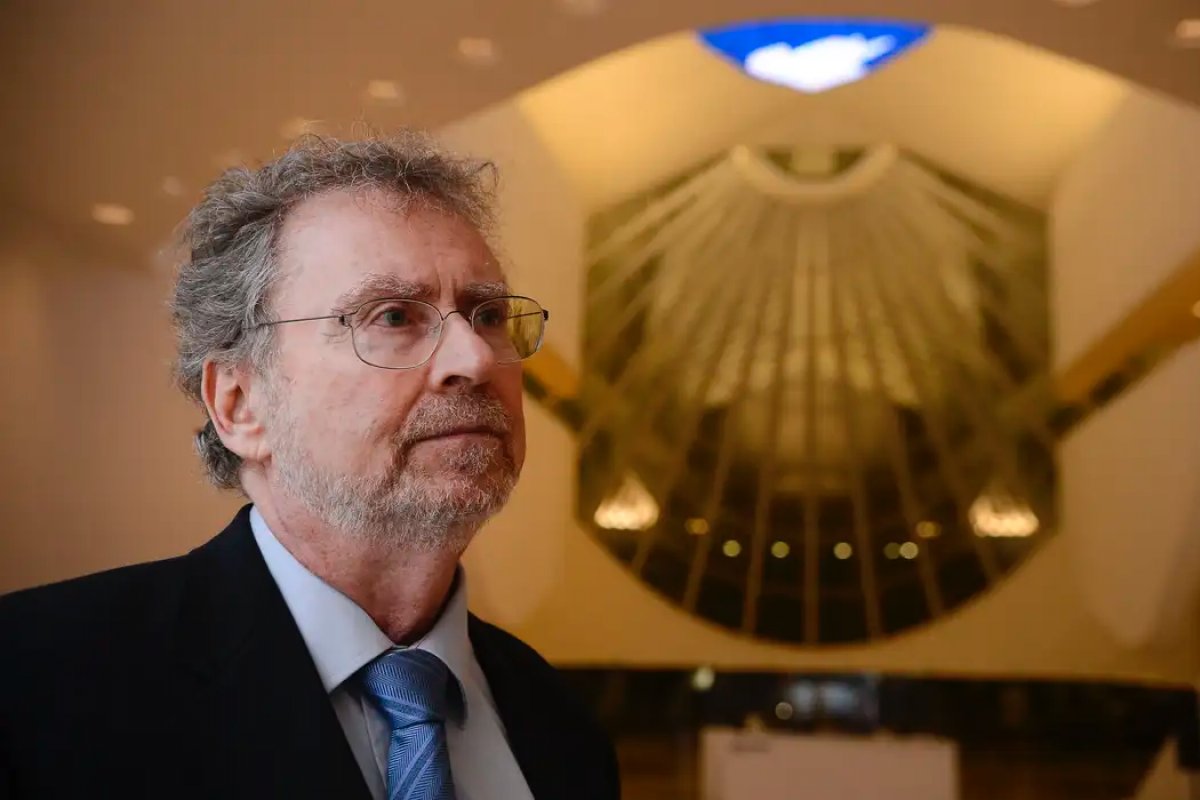 Físico Luiz Davidovich vence prêmio da Academia Mundial de Ciências