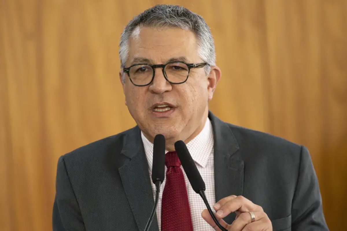 "Tô nem aí", afirma Padilha sobre possibilidade de ter visto negado pelos EUA